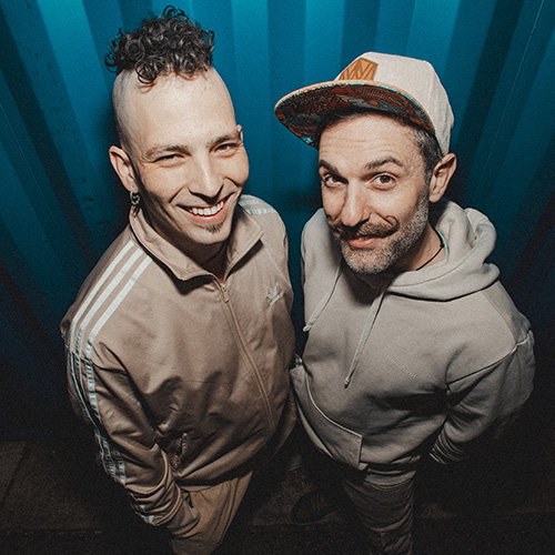 creteetmoustache-mediatone-booking-site-photoune
